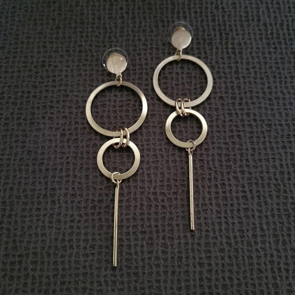 Geometric📐 Brushed🖌️ Gold💛 Dangle Earrings